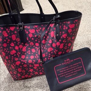 NWOT Coach Black and Pink Floral Tote Bag Set